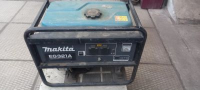 Лот: 25577677. Фото: 1. Генератор бензиновый Макита 220в... Бензо-, мотоинструмент