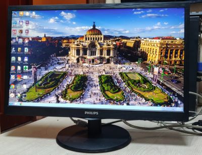 Лот: 20676903. Фото: 1. Монитор 21.5'' Philips 223V/1920x1080... ЖК-мониторы