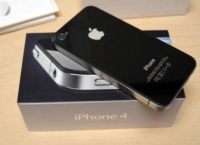 Лот: 3543547. Фото: 1. iphone 4 black 8gb + 8 месяцев... Смартфоны