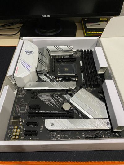 Лот: 17970691. Фото: 1. Материнская плата asus rog strixs... Материнские платы