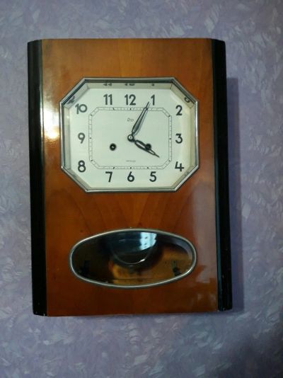 Лот: 10920061. Фото: 1. Часы с боем настенные из СССР. Часы настенные, настольные