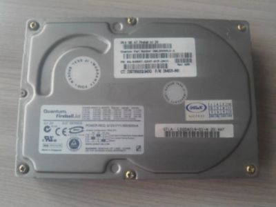 Лот: 13134039. Фото: 1. IDE Жесткий диск (HDD) Quantum... Жёсткие диски (HDD)