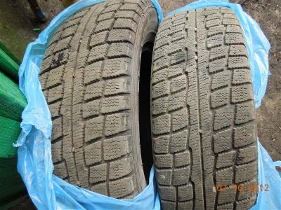 Лот: 2241949. Фото: 1. Зимние шины GoodYear 2шт находятся... Шины