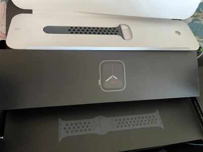 Лот: 18024402. Фото: 1. Часы Apple Watch. Смарт-часы, фитнес-браслеты, аксессуары