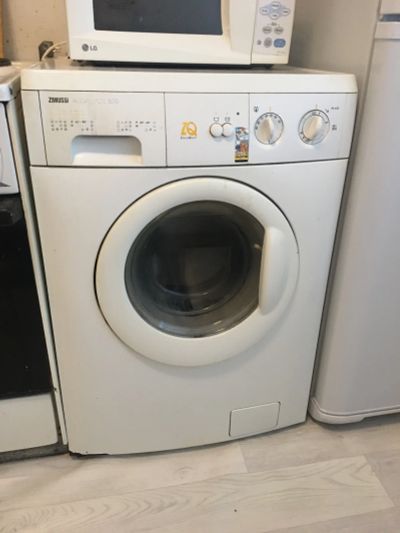 Лот: 16421628. Фото: 1. zanussi aquacycle 600. Стиральные машины