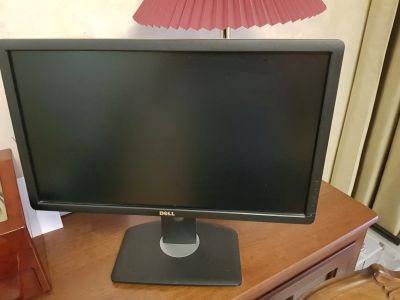 Лот: 14484748. Фото: 1. Монитор DELL UltraSharp U2212HMc... ЖК-мониторы