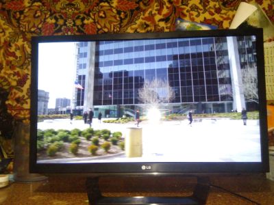 Лот: 5080767. Фото: 1. Full HD 32 телевизор LG отличное... Телевизоры