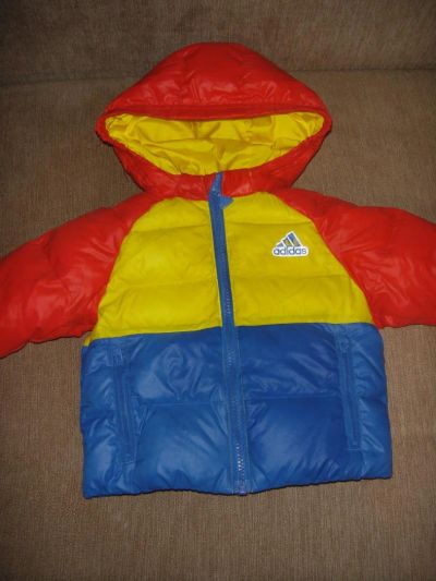Лот: 7468177. Фото: 1. Курточка Adidas на мальчика. Верхняя одежда