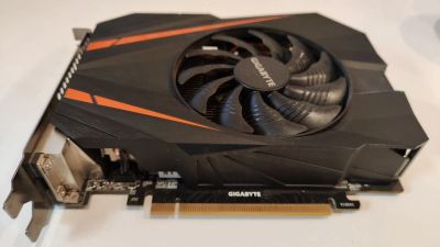 Лот: 20299793. Фото: 1. Видеокарта Gigabyte GeForce GTX... Видеокарты