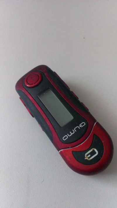 Лот: 5160242. Фото: 1. mp3 плеер Qumo питание от 1шт... Плееры