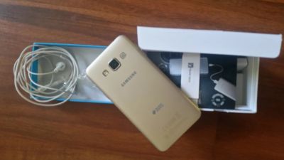 Лот: 11896715. Фото: 1. Samsung A3. Смартфоны