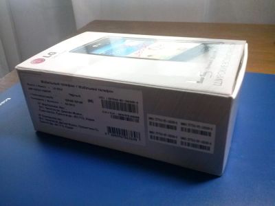 Лот: 3933664. Фото: 1. коробка от lg optimus l5 black. Коробки, инструкции