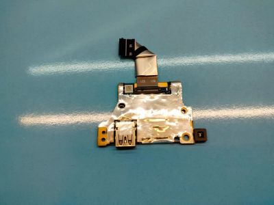 Лот: 21421503. Фото: 1. Б/У плата с разъемом USB на шлейфе... Платы расширения, контроллеры, доп. порты