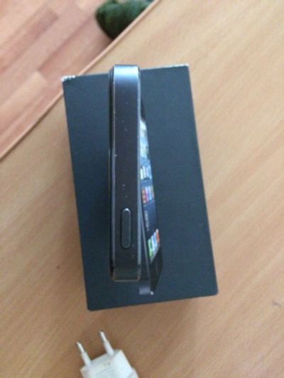 Лот: 8441641. Фото: 1. Продам Iphone 5. Смартфоны