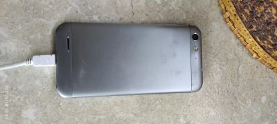 Лот: 17647940. Фото: 1. Zte смартфон. Смартфоны