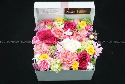 Лот: 7258864. Фото: 1. FlowerBox (роза, вибурнум, гиацинт... Свежие цветы