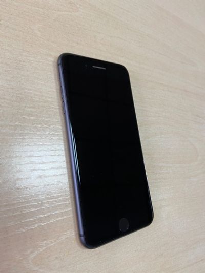 Лот: 15738847. Фото: 1. iPhone 8 Plus 64 gb space grey... Смартфоны
