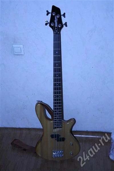 Лот: 588575. Фото: 1. Басс Washburn T12 с ремнем и чехлом. Гитары