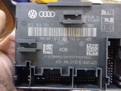 Лот: 11977371. Фото: 1. audi a5 блок упр. водительской... Электрооборудование