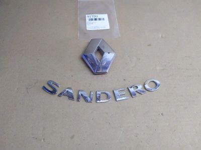 Лот: 21399826. Фото: 1. эмблема Renault Sandero 5S. Двигатель и элементы двигателя