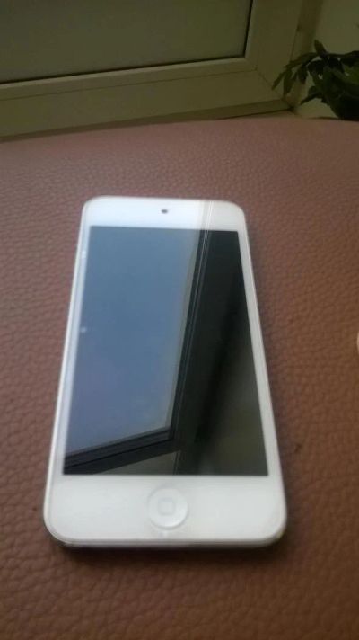 Лот: 3818199. Фото: 1. Apple - iPod touch 5. 32GB. Плееры