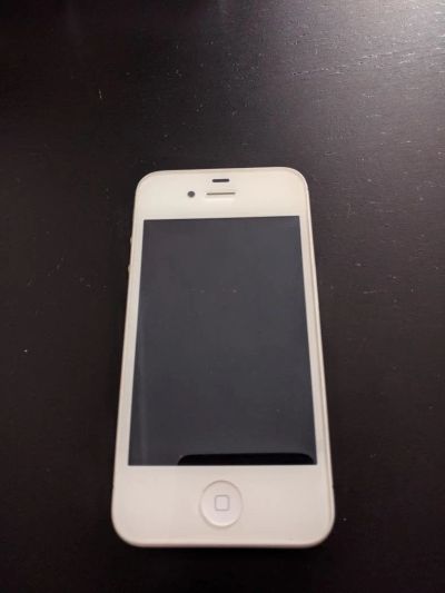 Лот: 11268800. Фото: 1. Iphone 4s 16 GB Белый. Смартфоны