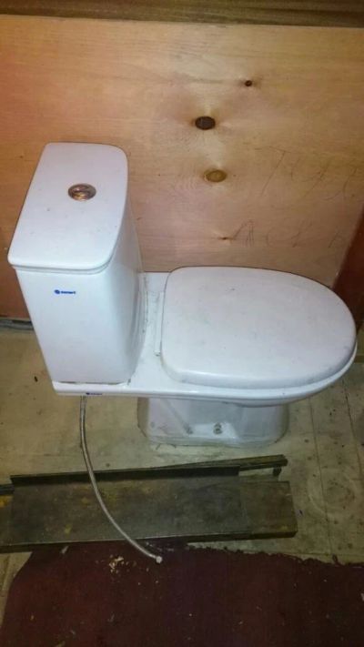 Лот: 10622730. Фото: 1. Унитаз Sanart (Испания) с бачком. Унитазы, биде