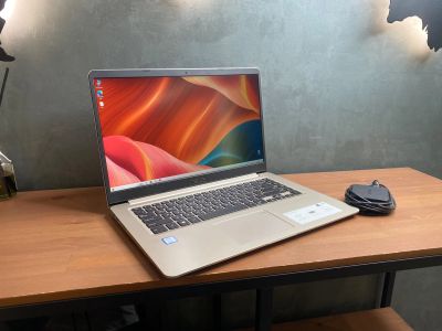 Лот: 20757268. Фото: 1. Asus S15 15,6"IPS/i5-8250u/10Gb... Ноутбуки