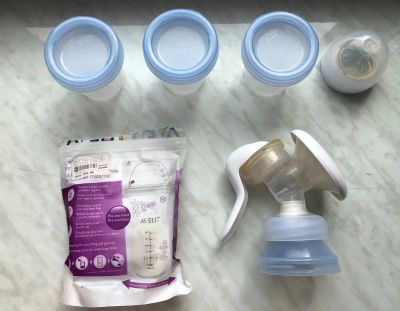 Лот: 17531621. Фото: 1. Молокоотсос Philips Avent + пакеты... Всё для кормления
