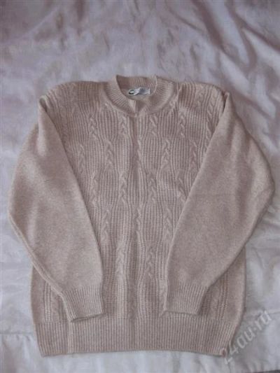 Лот: 1134673. Фото: 1. Уютный шерстяной свитер. Свитеры, толстовки, худи