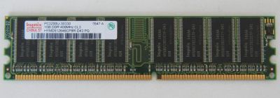 Лот: 4267175. Фото: 1. 1 планка памяти HYNIX 1GB PC3200U-30330... Оперативная память