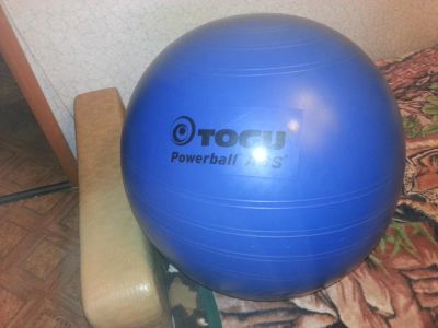 Лот: 4748630. Фото: 1. гимнастический мяч togu powerball... Мячи, ракетки, шайбы, клюшки