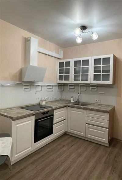 Лот: 20243505. Фото: 1. 2-комнатная квартира на ул. Высотная... Квартиры, студии