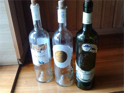 Лот: 7708152. Фото: 1. Бутылки из-под вина Молдова. Бутылки, пробки, этикетки