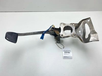 Лот: 24773840. Фото: 1. Педаль тормоза Toyota Lite Ace... Двигатель и элементы двигателя