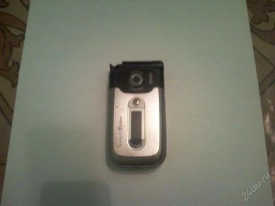 Лот: 747653. Фото: 1. Sony Ericsson Z550i. Кнопочные мобильные телефоны