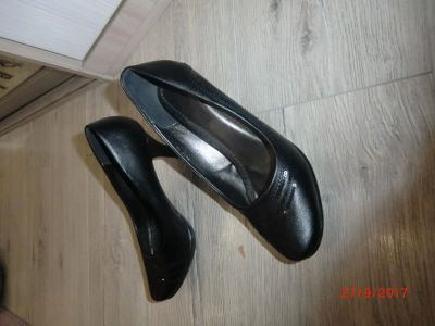Лот: 10355540. Фото: 1. туфли 38р. Туфли