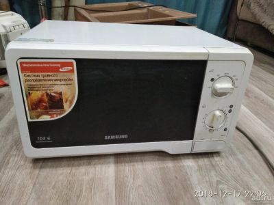 Лот: 12817188. Фото: 1. Микроволновка Samsung. Микроволновки, мини-печи