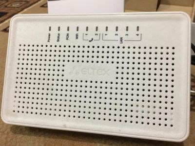 Лот: 8498655. Фото: 1. wi-fi роутер оптоволоконный. Маршрутизаторы (роутеры)