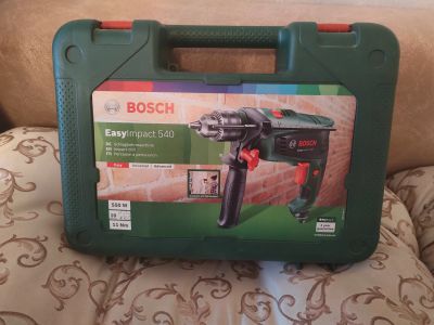 Лот: 18610764. Фото: 1. Сетевая ударная дрель Bosch EasyImpact... Удлинители, тройники, сетевые фильтры
