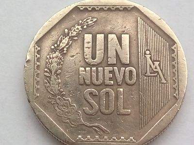 Лот: 19639681. Фото: 1. Монета Перу 1 новый соль, 2005. Америка
