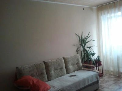 Лот: 6129442. Фото: 1. Продам трехкомнатную квартиру... Квартиры, студии