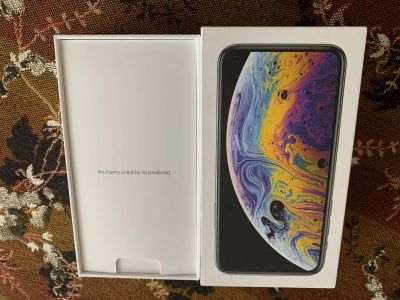 Лот: 16833749. Фото: 1. iPhone XS 64GB. Смартфоны
