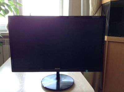 Лот: 7863380. Фото: 1. Монитор Philips LCD 24. ЖК-мониторы