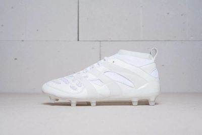 Лот: 11211101. Фото: 1. Футбольная обувь Adidas Predator... Кеды, кроссовки, слипоны