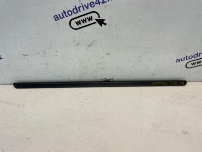 Лот: 24672326. Фото: 1. уплотнитель стекла внешний Renault... Двигатель и элементы двигателя
