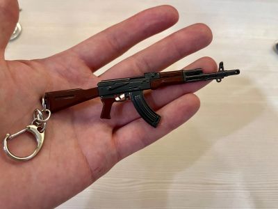 Лот: 12046306. Фото: 1. Брелок АК 47 Большой PUBG. Брелоки для ключей
