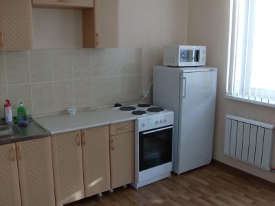 Лот: 4683650. Фото: 1. Сдам 1-комн посуточно планета. Квартиры, гостиницы