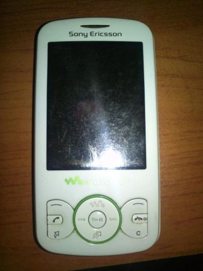Лот: 5139614. Фото: 1. телефон sony ericsson w100i. Кнопочные мобильные телефоны