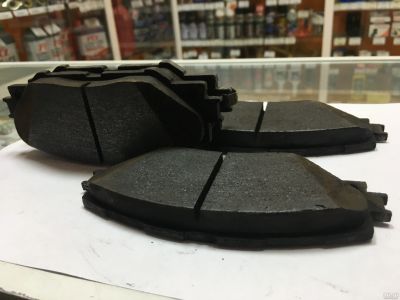 Лот: 16857646. Фото: 1. Колодки передние Toyota RAV-4... Тормозная система